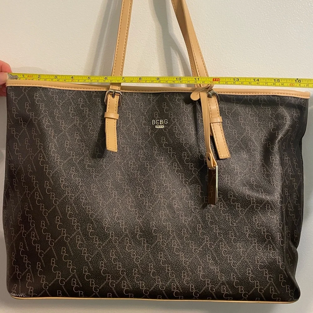 BCBG Paris Tote - Picture 7 of 9